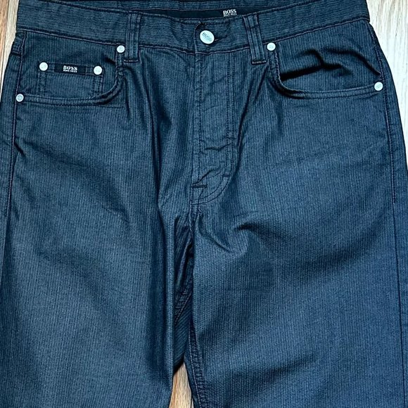 Hugo Boss | Men's Trousers | Size 33 | Regular Fit | Barely Worn - Picture 1 of 4